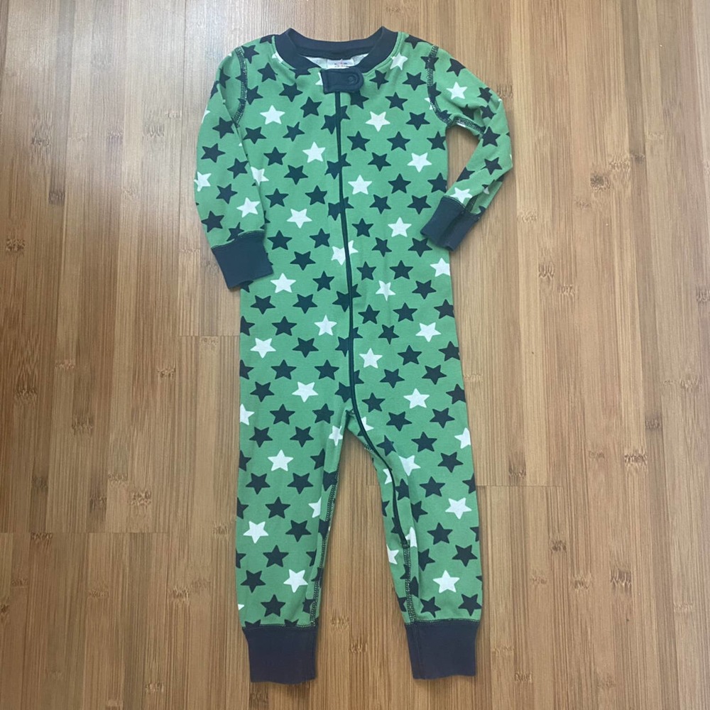 Hanna Andersson Green Star Print Zip Pajamas with Navy Trim